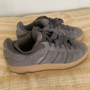 EUC Adidas Women's Campus Taupe Suede Gum Soles